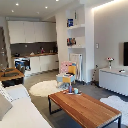 アパート Artemis Luxury In Iktinou Pedestrian & Mitropolitou Iossif Area テッサロニキ