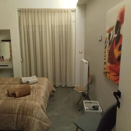 アパート Artemis Luxury In Iktinou Pedestrian & Mitropolitou Iossif Area *