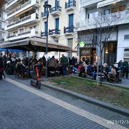 Artemis Luxury In Iktinou Pedestrian & Mitropolitou Iossif Area * テッサロニキ