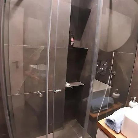 Artemis Luxury In Iktinou Pedestrian & Mitropolitou Iossif Area * テッサロニキ